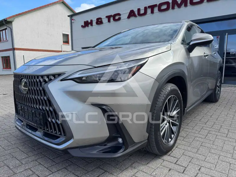 2023 Lexus NX450