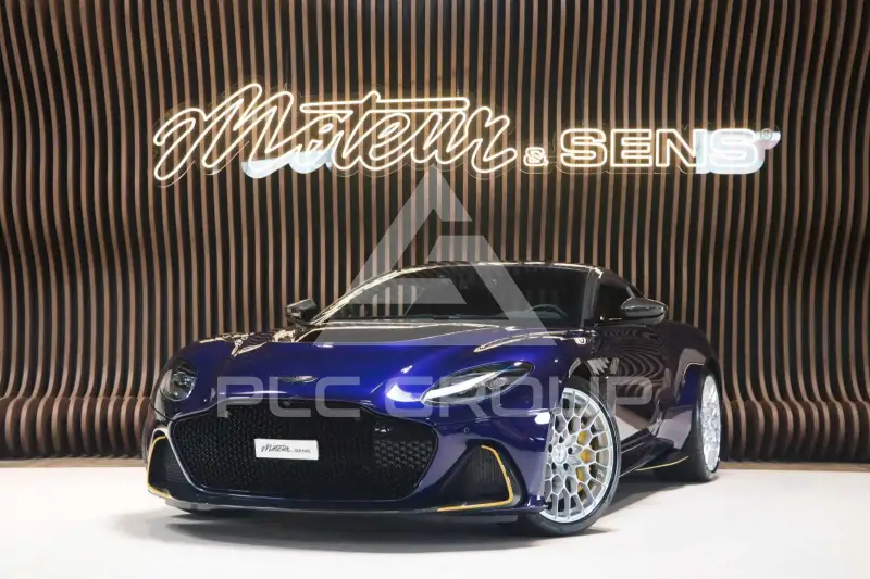 2023 Aston Martin DBS