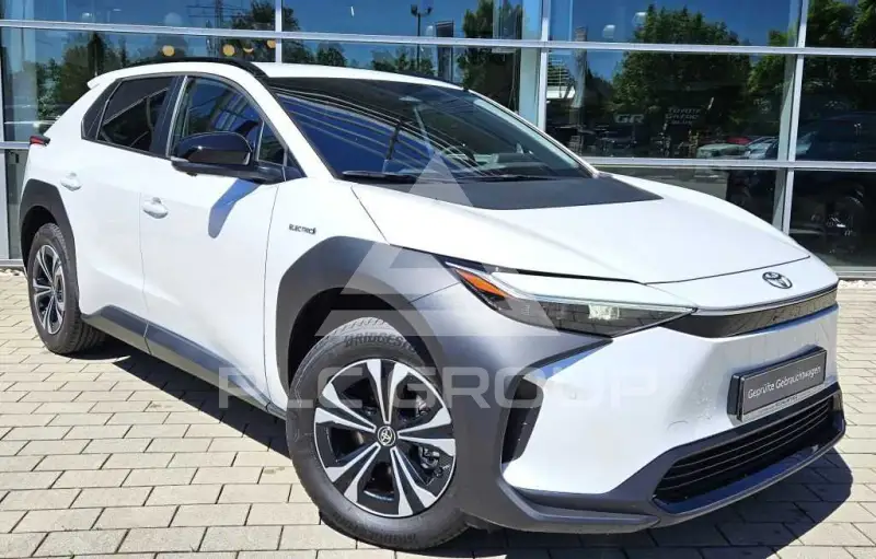 2023 Toyota bZ4X