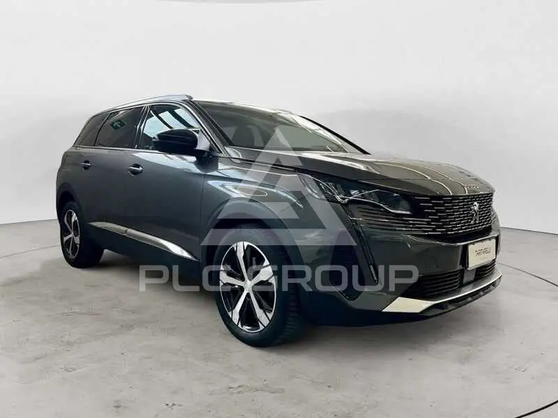 2023 Peugeot 5008