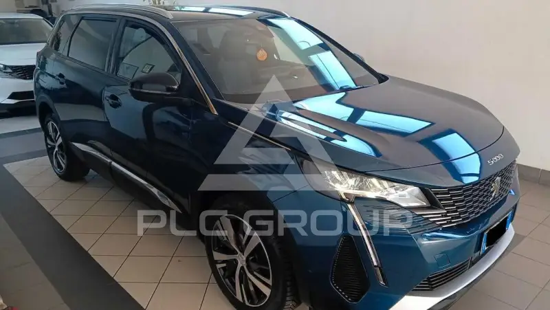 2023 Peugeot 5008