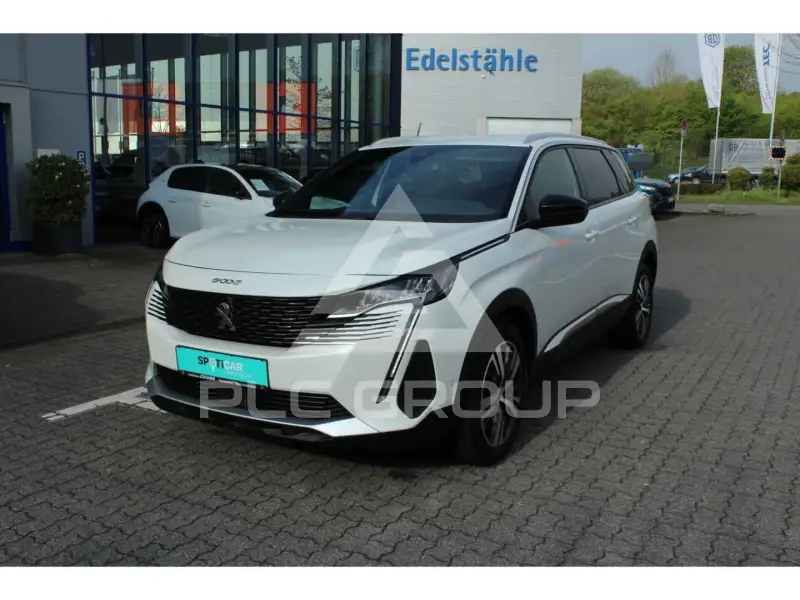 2023 Peugeot 5008