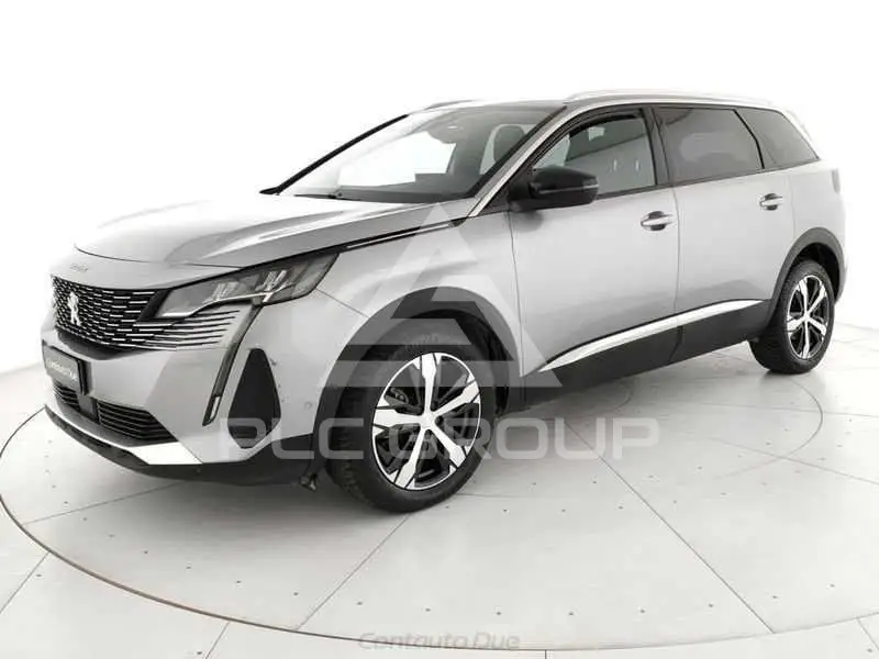 2023 Peugeot 5008
