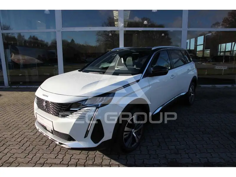 2023 Peugeot 5008