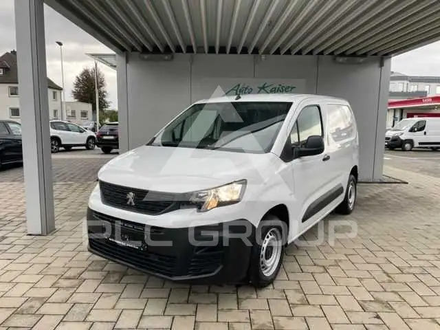 2023 Peugeot Partner
