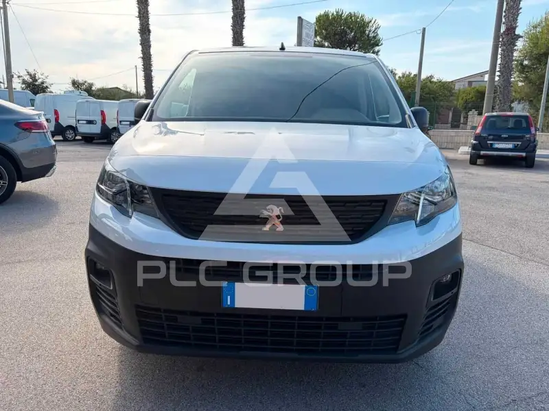 2023 Peugeot Partner
