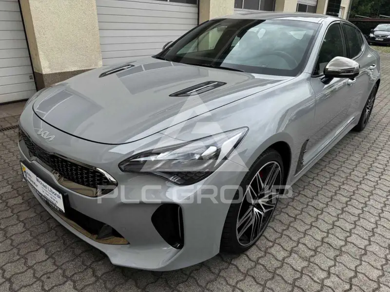 2023 KIA Stinger
