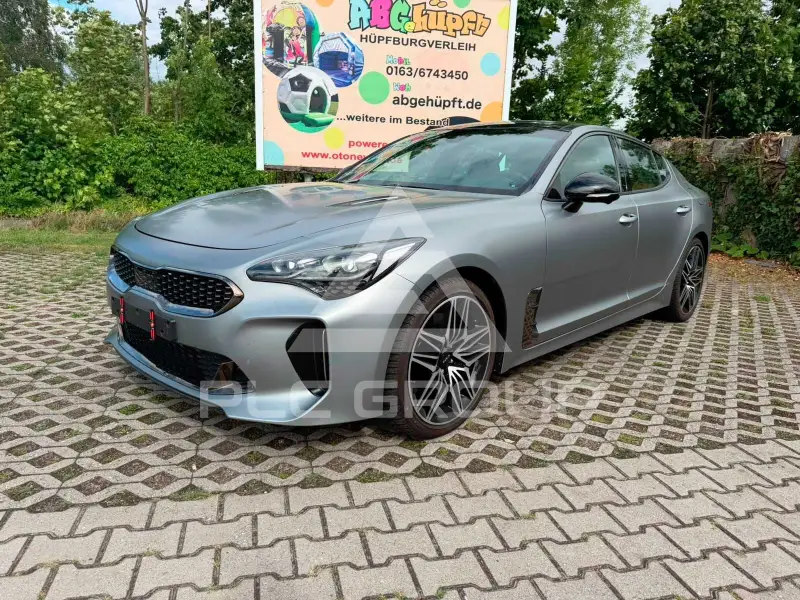 2023 KIA Stinger