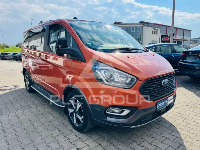 2023 Ford Tourneo
