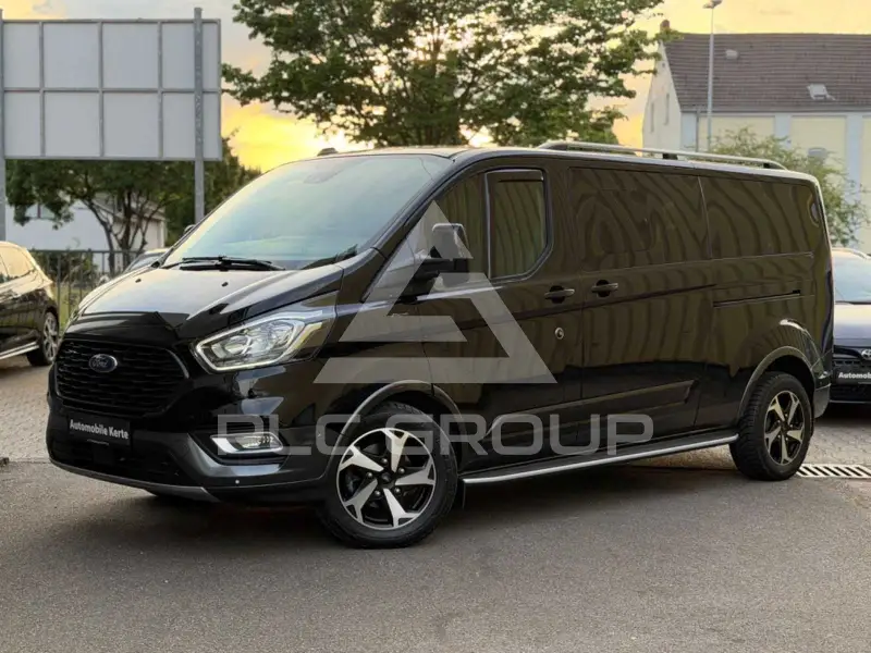 2023 Ford Tourneo