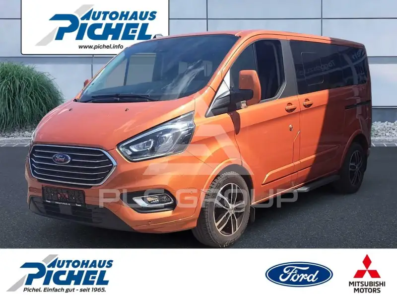 2023 Ford Tourneo