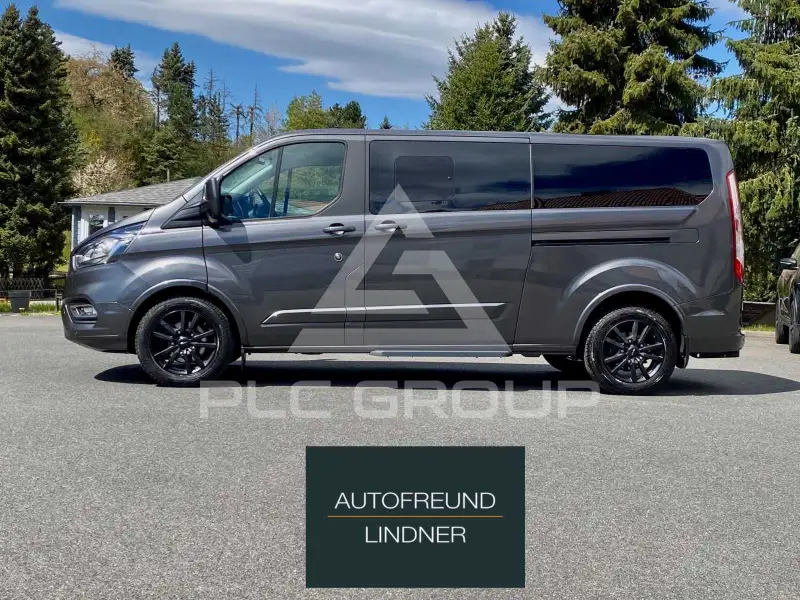 2023 Ford Tourneo