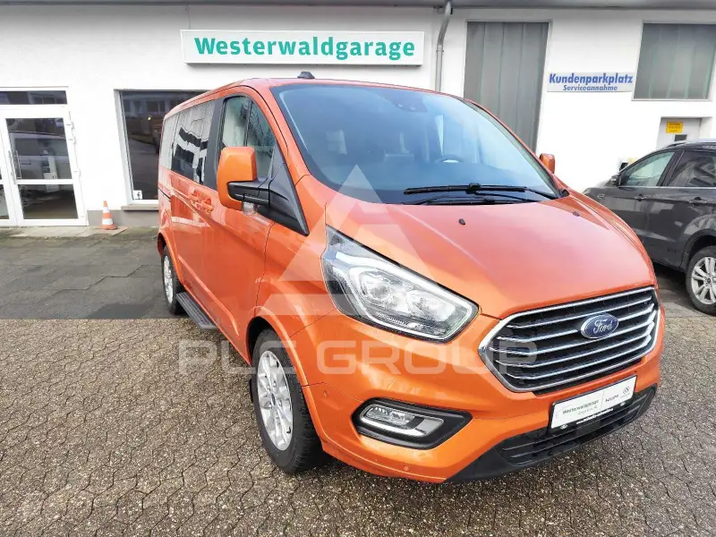 2023 Ford Tourneo