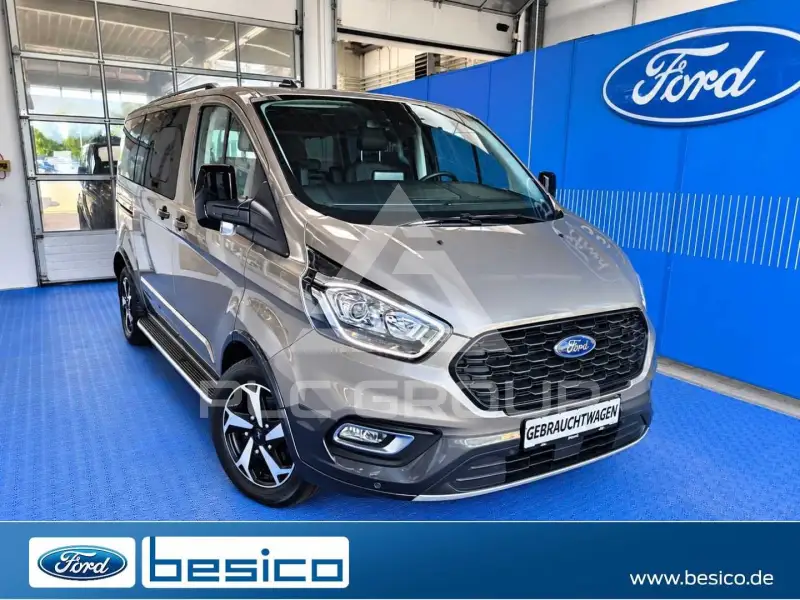 2023 Ford Tourneo