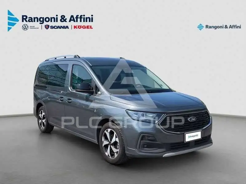 2023 Ford Tourneo
