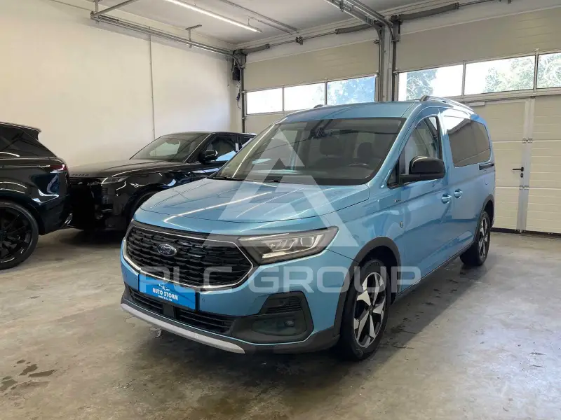 2023 Ford Tourneo