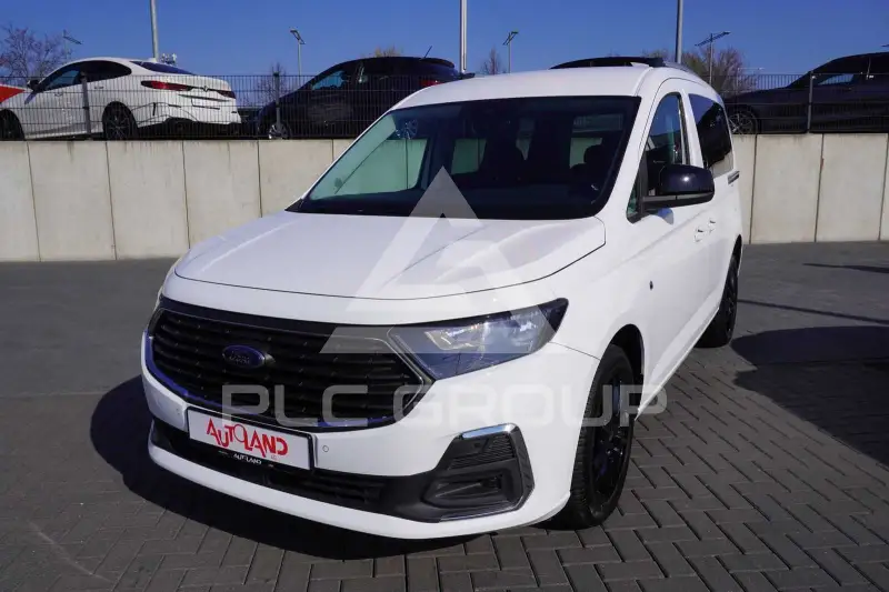 2023 Ford Tourneo