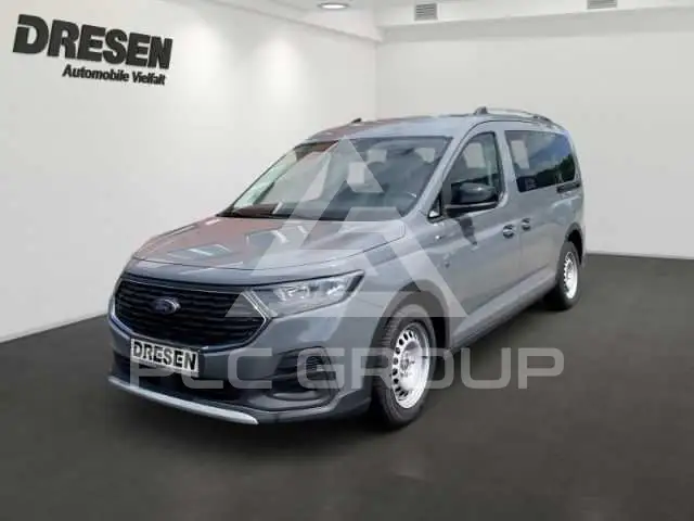 2023 Ford Tourneo