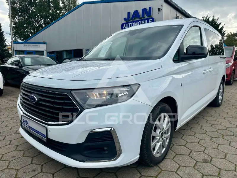 2023 Ford Tourneo