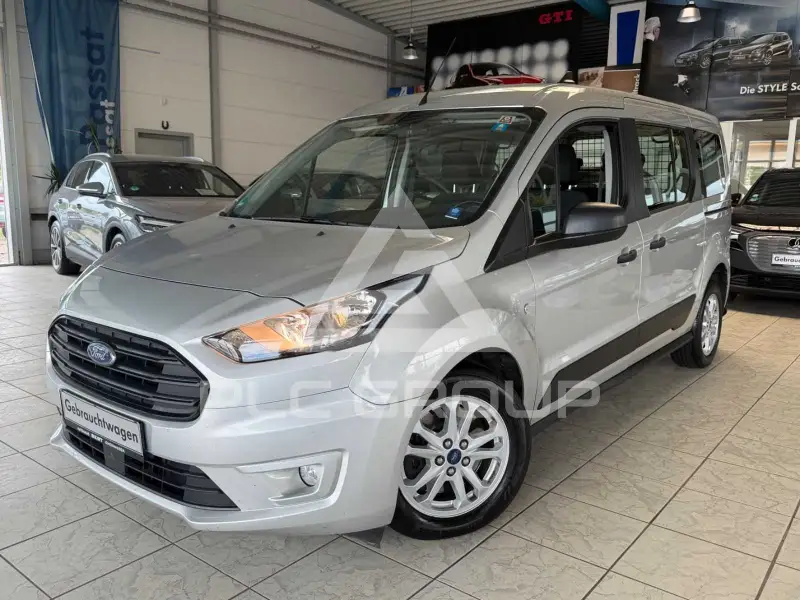 2023 Ford Tourneo
