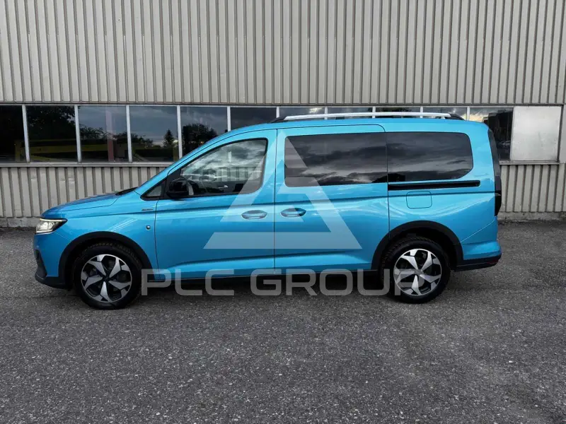 2023 Ford Tourneo