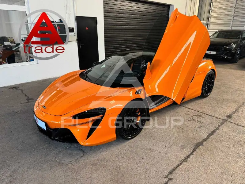 2023 McLaren ARTURA
