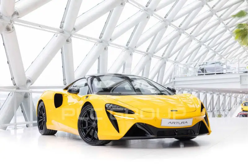 2023 McLaren ARTURA