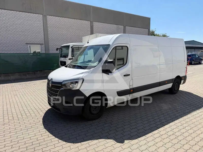 2023 Renault Master