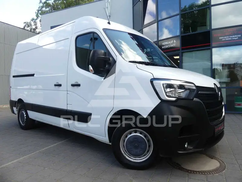 2023 Renault Master