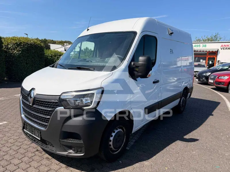 2023 Renault Master