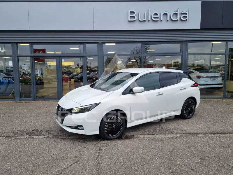 2024 Nissan LEAF
