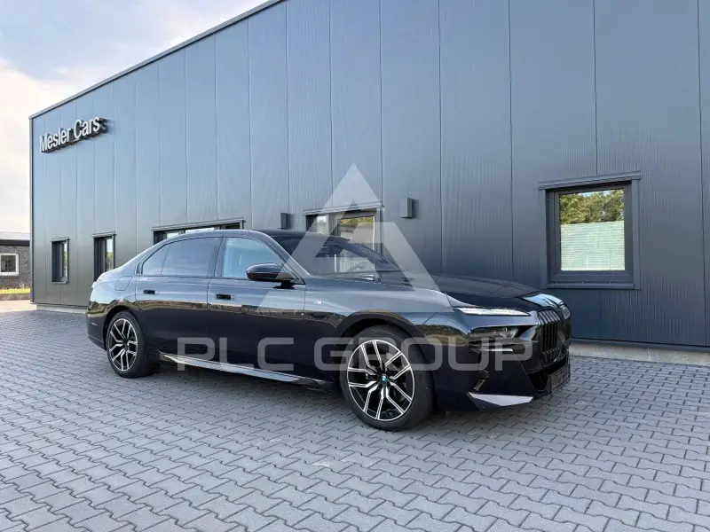 2024 BMW 740