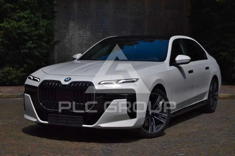 2024 BMW 740