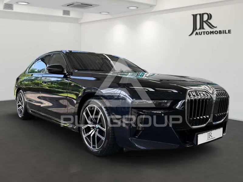 2024 BMW 740