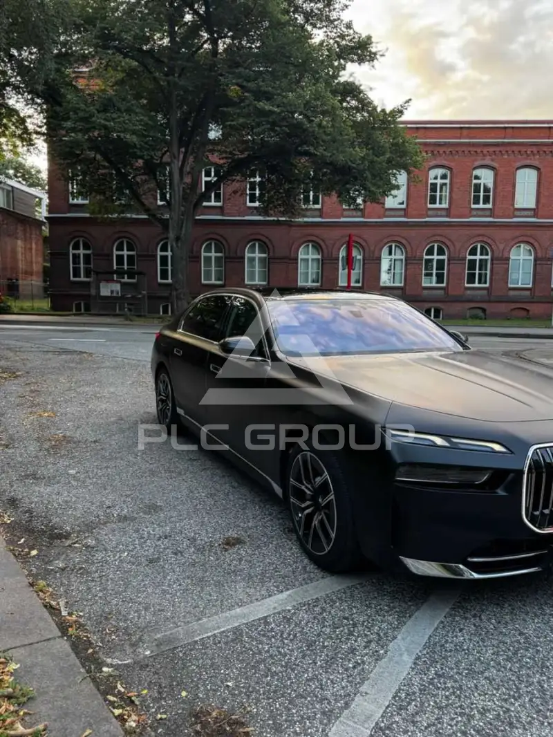 2024 BMW 750