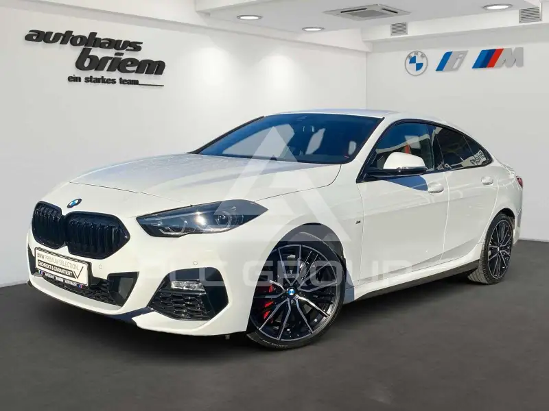 2024 BMW 220