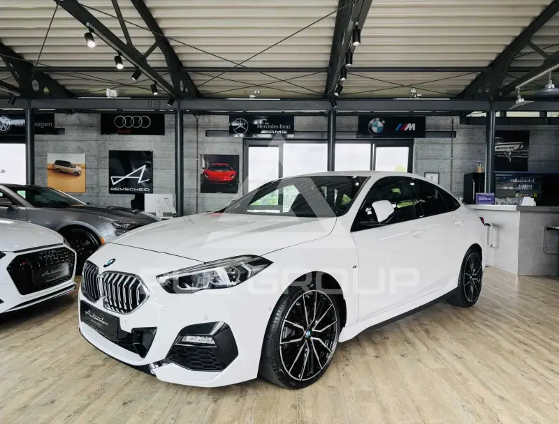 2024 BMW 218