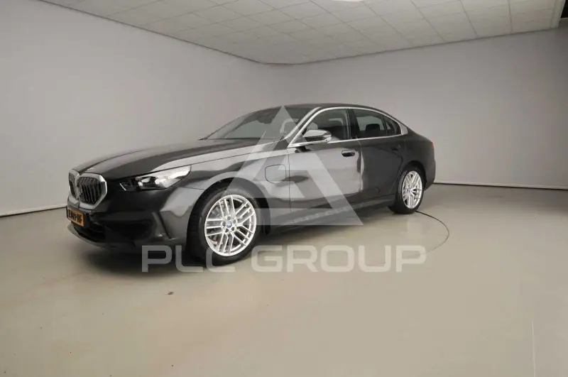 2024 BMW 530
