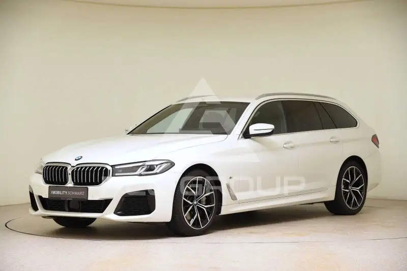 2024 BMW 530