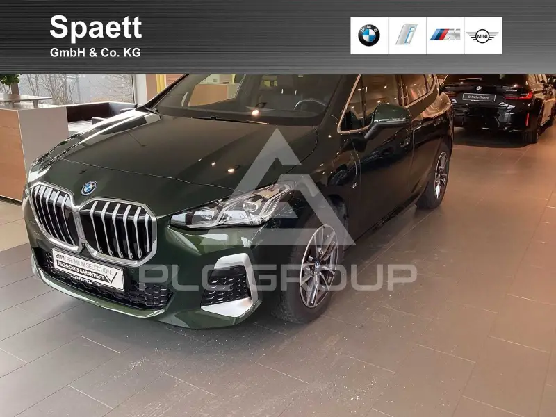 2024 BMW 230