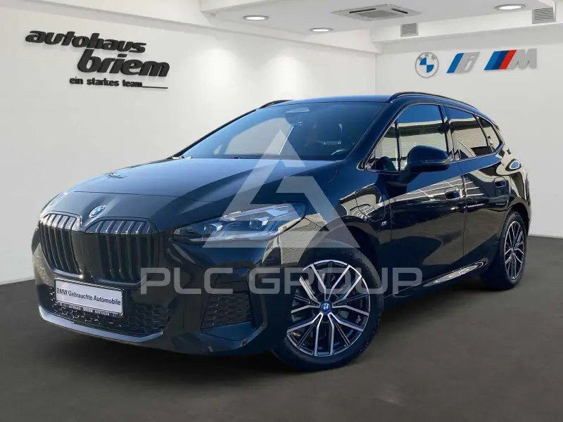 2024 BMW 230