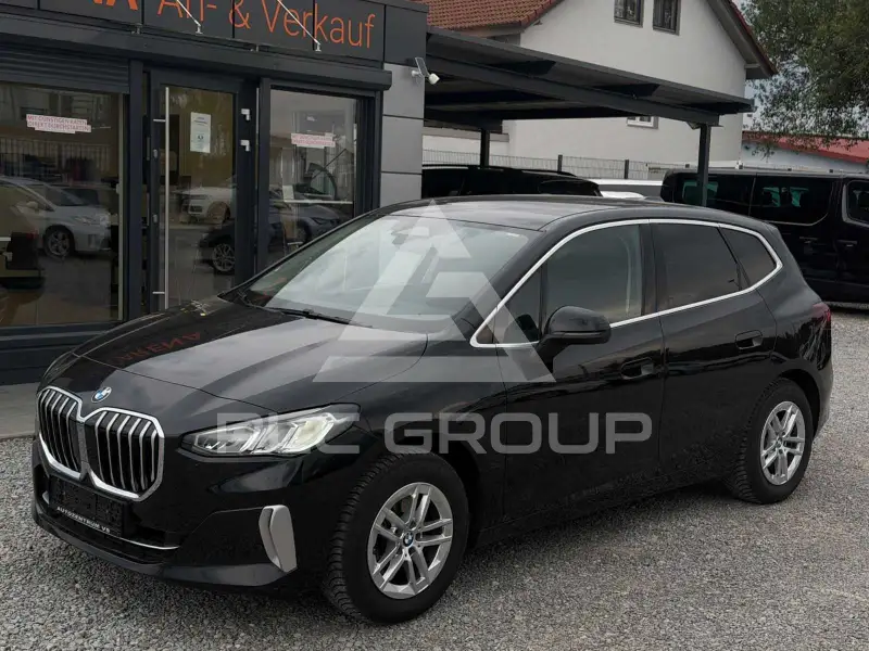 2024 BMW 218