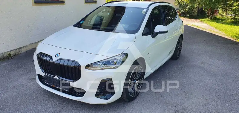 2024 BMW 218