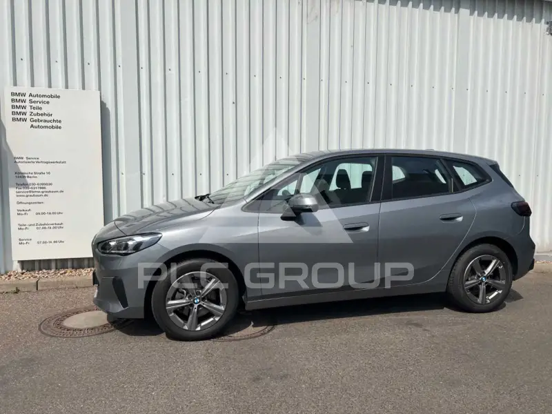 2024 BMW 218