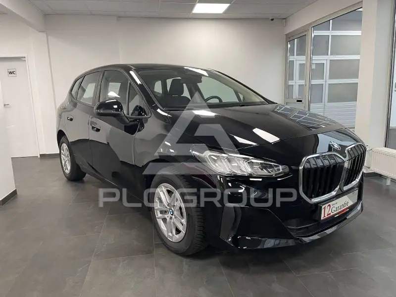 2024 BMW 218