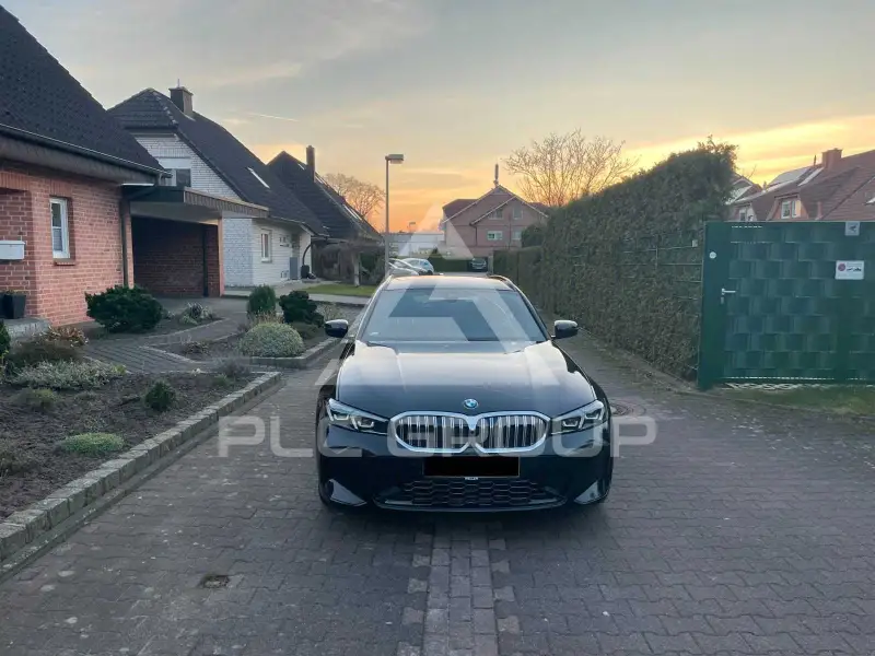 2024 BMW 320