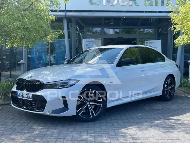 2024 BMW 330