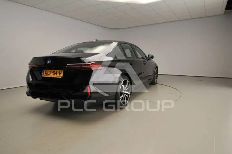 2024 BMW 550