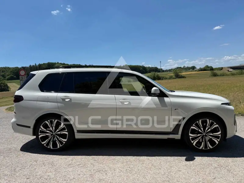 2024 BMW X7