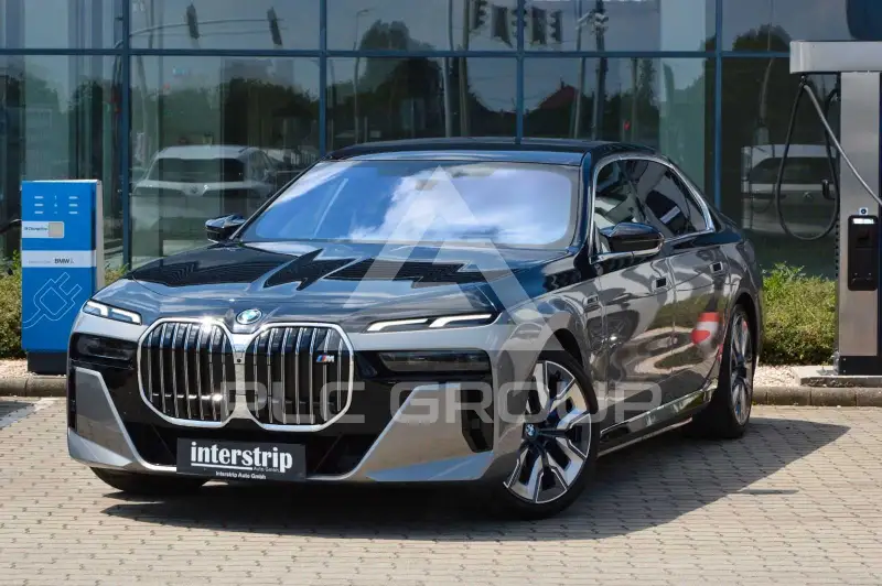 2024 BMW M760